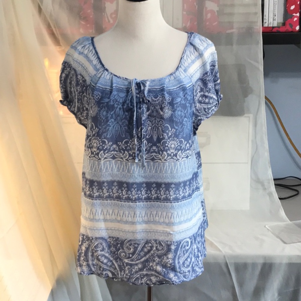 Short sleeve blue/white Blouse